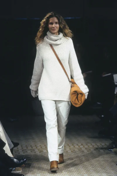 Look 24